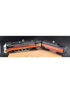 Hallmark 2003 Lionel Southern Pacific Daylight 4449 and Tender Car Ornaments Set